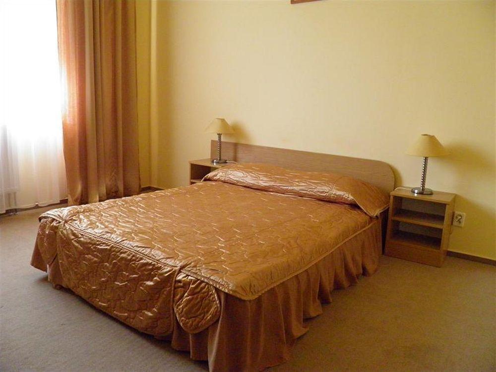 Hotel Accademia بشيميش المظهر الخارجي الصورة
